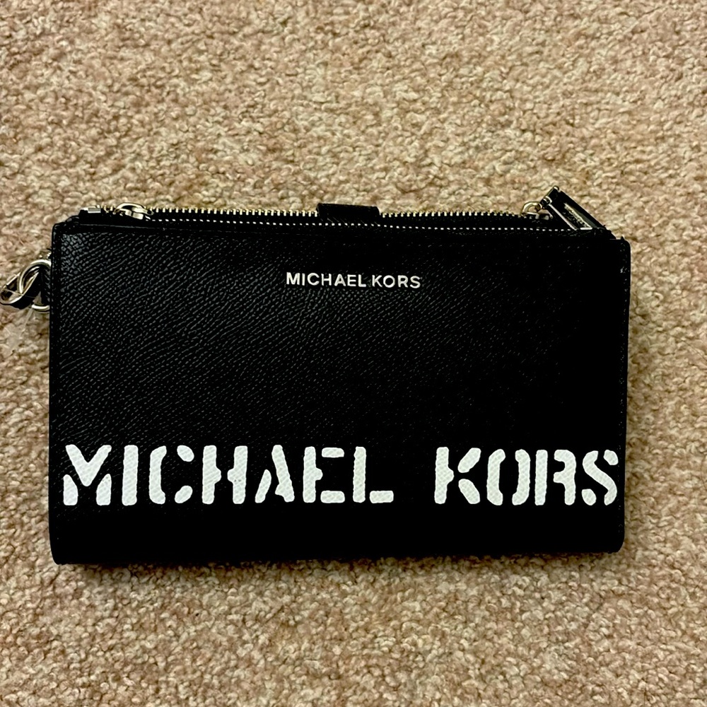 Michael Kors Wristlet